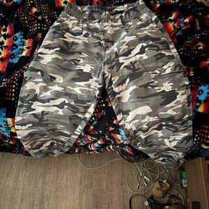 Gray Camo Elastic-Waist Cargo Joggers for Women